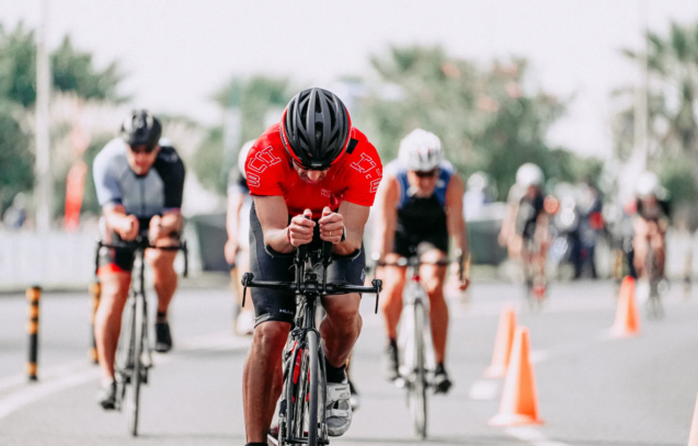 Jak skutecznie trenować do triathlonu? Przewodnik dla początkujących