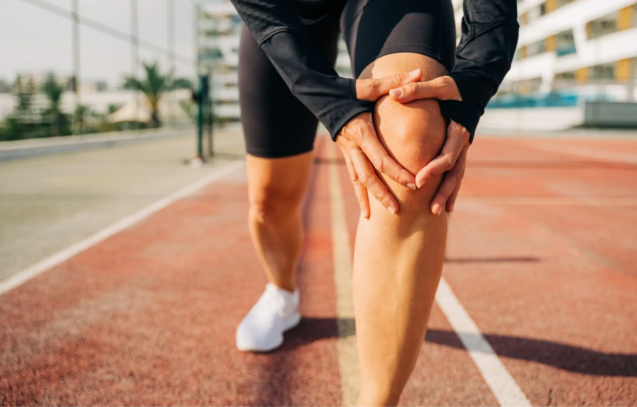 Jak uniknąć kontuzji w triathlonie? Najczęstsze urazy i ich zapobieganie