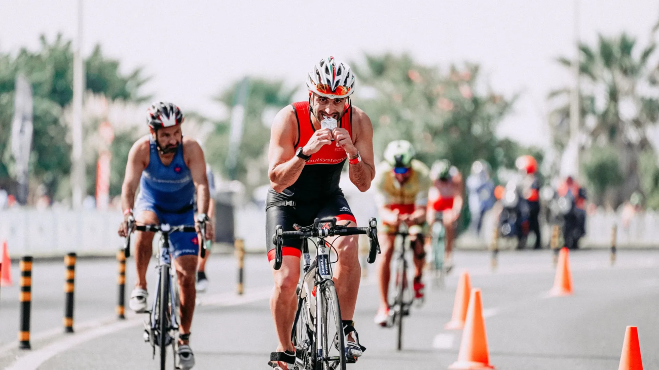 Strategia żywieniowa w dniu zawodów – jak zoptymalizować wyniki?