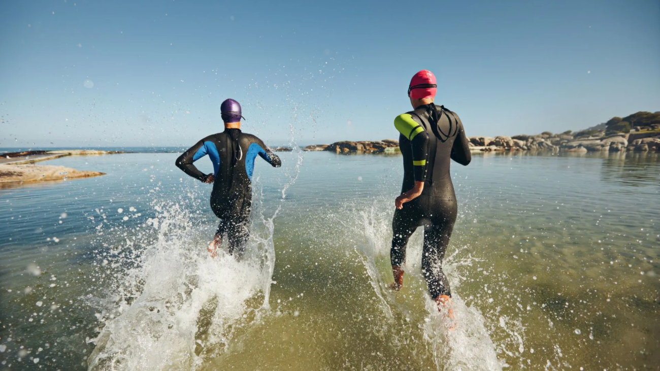 Technika pływania w triathlonie – kluczowe aspekty i ćwiczenia